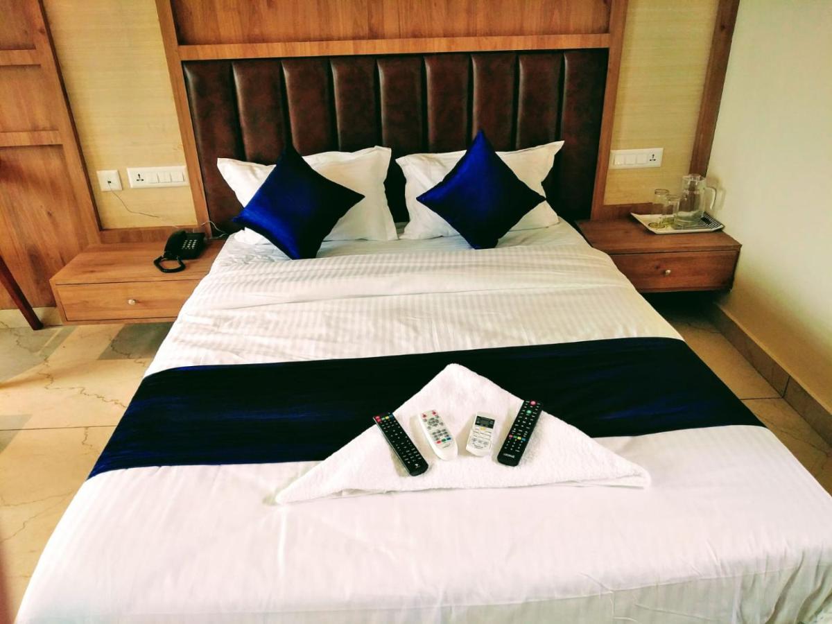 Cap Sports Center Hotel Nileshwar Exterior photo