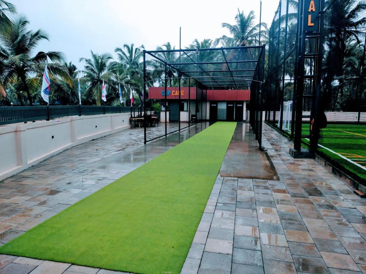 Cap Sports Center Hotel Nileshwar Exterior photo