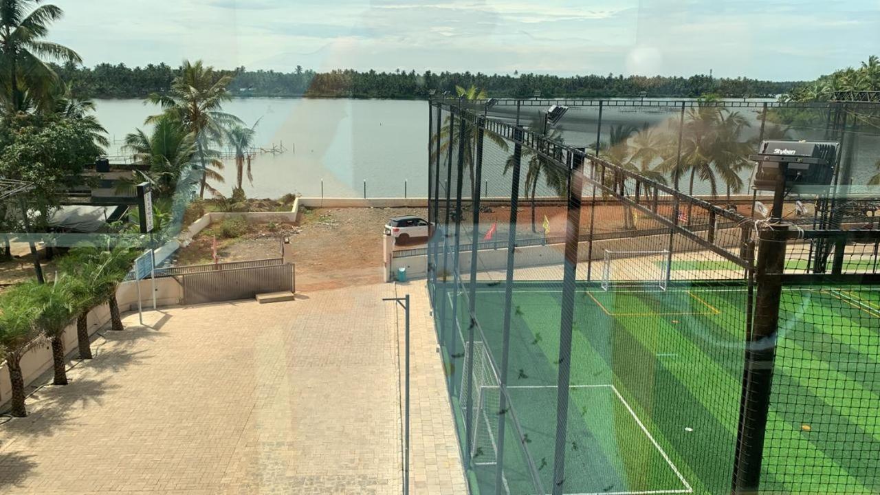 Cap Sports Center Hotel Nileshwar Exterior photo